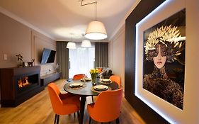 Apartament Leśny No 63 nad Zalewem z KOMINKIEM , GARAŻ w cenie